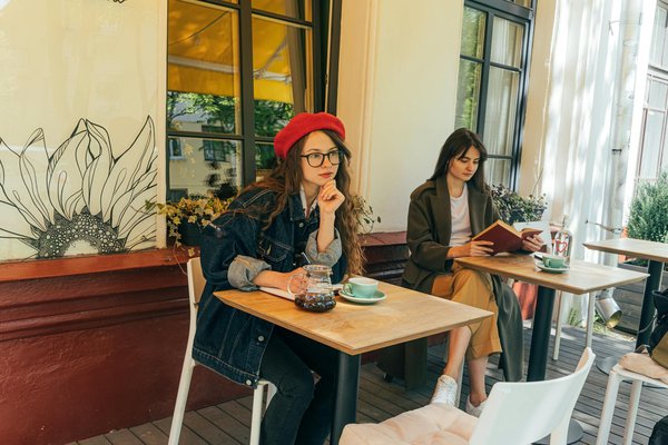 Digitale sicherheit für ältere menschen: leitfaden zur gestaltung einer wirkungsvollen schulungsreihe!